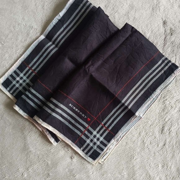 Burberry handkerchief - Picture 2 of 10